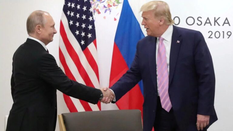 Kremlin dice que conversación entre Putin y Trump tratarás las negociaciones en Estambul