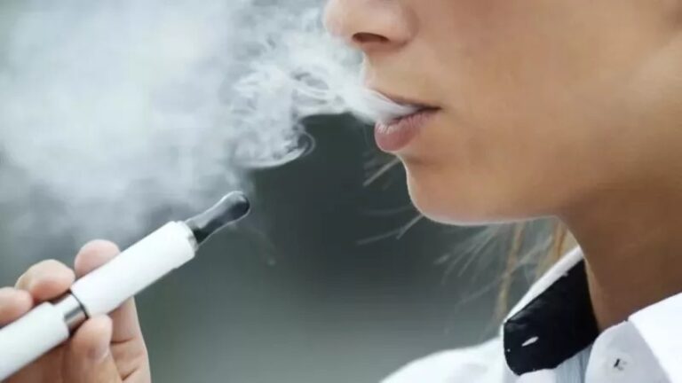Aumenta el vapeo entre jóvenes: el riesgo de iniciar el tabaquismo