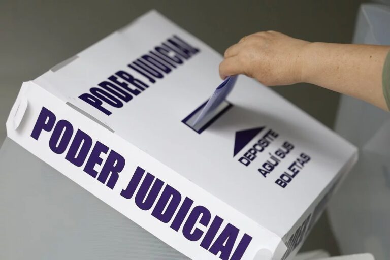 Revés para Sheinbaum con un 13 % de participación en la elección judicial de México