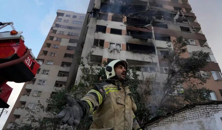 Los nuevos ataques iraníes sobre Israel dejan 13 personas heridas, dos de gravedad