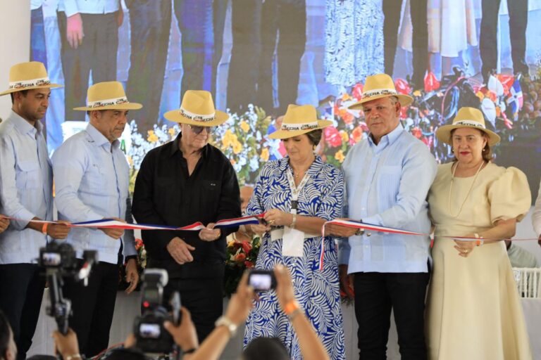 Constanza inaugura el Festival de la Cosecha 2025 con un firme llamado a la sostenibilidad