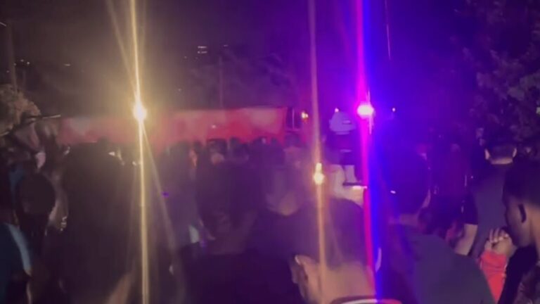 Autobús habría perdido los frenos: reportan cinco muertos y al menos 41 heridos en accidente