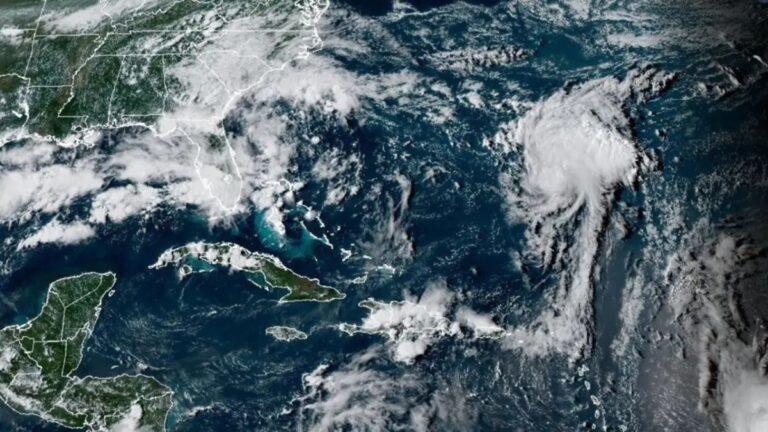 INDOMET mantiene advertencia sobre tormenta tropical Fernand, sin peligro para el país