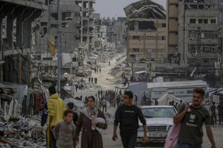 Israel abre una segunda carretera durante 48 horas para forzar la salida de ciudad de Gaza