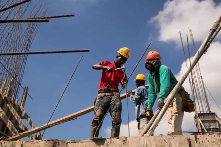 Acuerdan crear observatorio nacional de migración laboral en RD ante crisis en Haití
