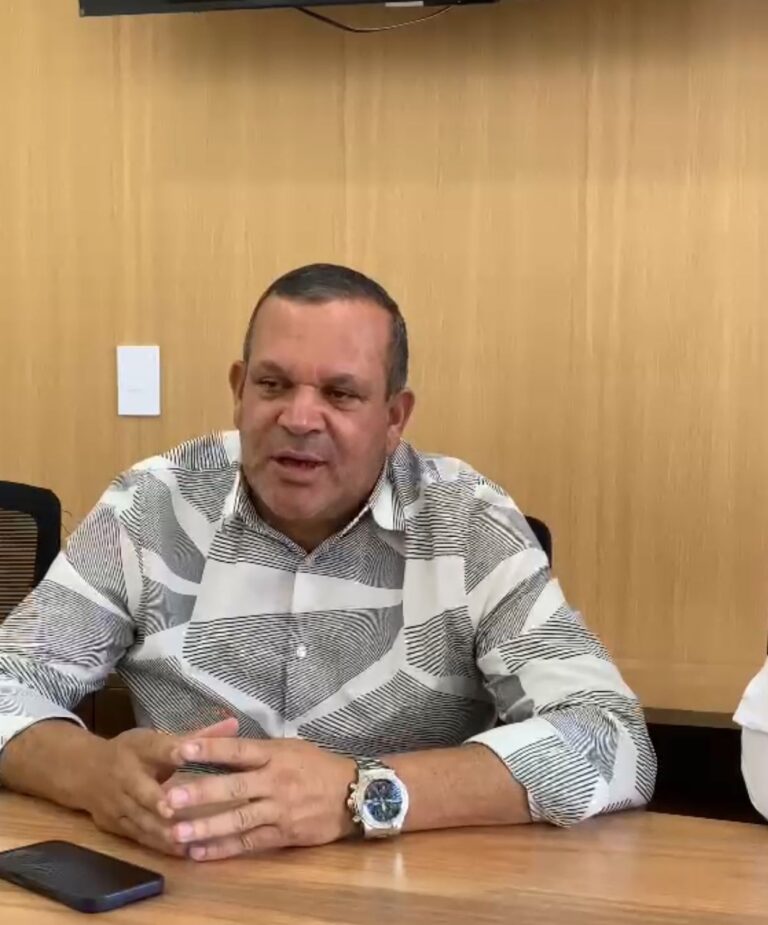 Presidente Abinader inaugurará carretera hacia Aguas Blancas este domingo en Constanza