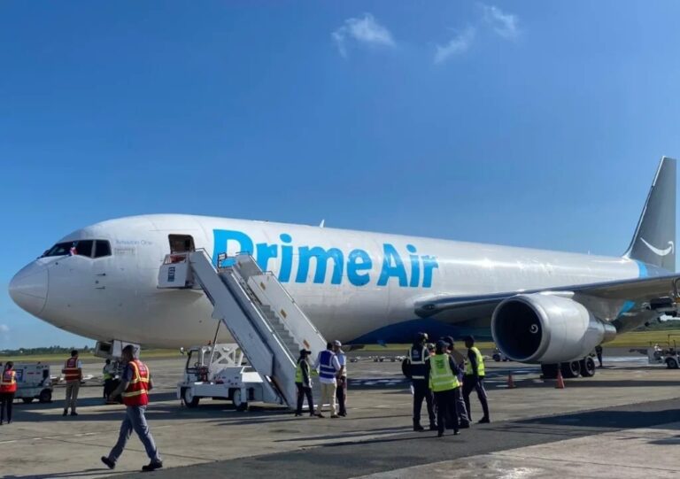 ¡Ya está en el país! Amazon hace su primer aterrizaje oficial en suelo dominicano