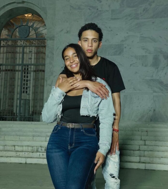 89eb9f69-3c36-4c8c-8559-13f821b6d575