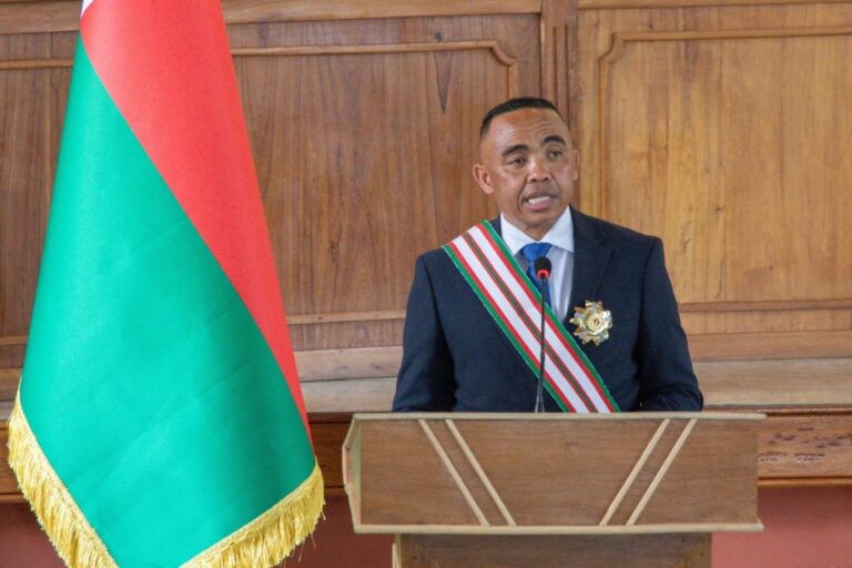 Coronel juramenta como presidente de Madagascar tras golpe de estado