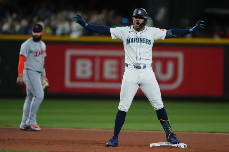 Julio Rodríguez decide con doble primer triunfo de Seattle; Jorge Polanco dispara 2 jonrones