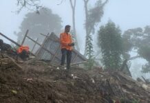 Ascienden a 49 los muertos en Indonesia por inundaciones y corrimientos de tierra