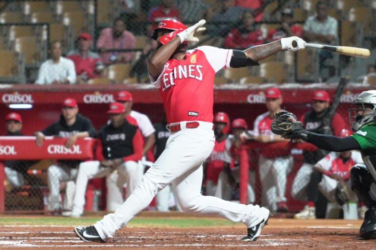 Leones doblegan a Estrellas y frenan racha de derrotas en Lidom 