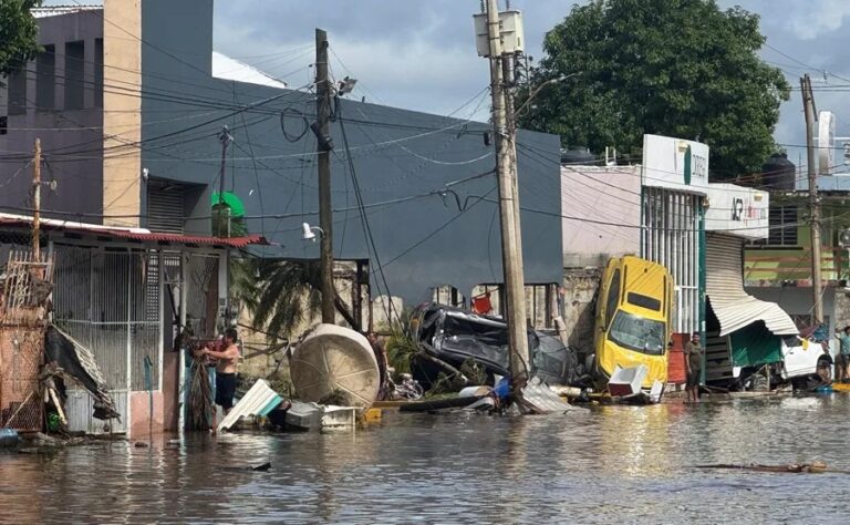 Las intensas lluvias en el este de México dejan un muerto y seis localidades afectadas