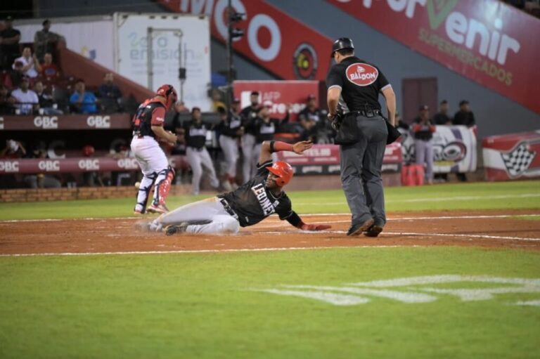 Escogido se mantiene invicto; Gigantes caen a 0-3 tras jornada del Round Robin