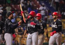 Canario dispara dos jonrones y Leones aplastan 15-1 al Licey en el Quisqueya