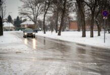 Tras varias horas de suspensión por las heladas, abren de nuevo el aeropuerto de Viena