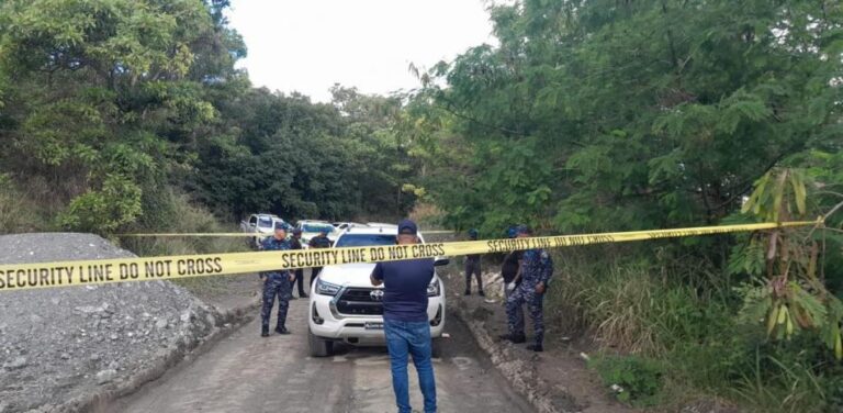 Localizan vehículo sustraído a pareja ultimada en Constanza