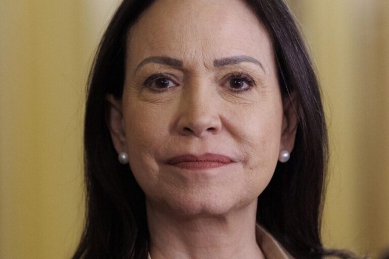 María Corina Machado pide una 