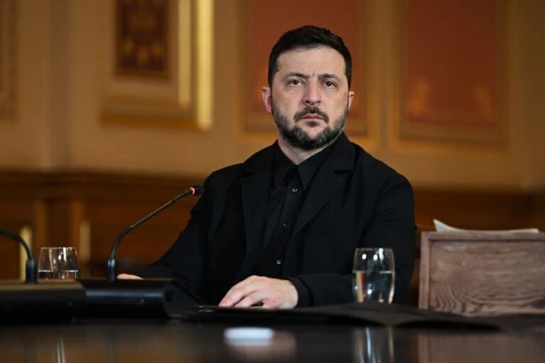 Zelenski anuncia el regreso a Ucrania de 157 prisioneros de guerra