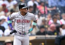 Marte se luce con jonrón, pero Dodgers celebran con victoria tras recibir sus anillos