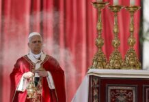 El papa pide rezar en Semana Santa "por las víctimas inocentes de la guerra"