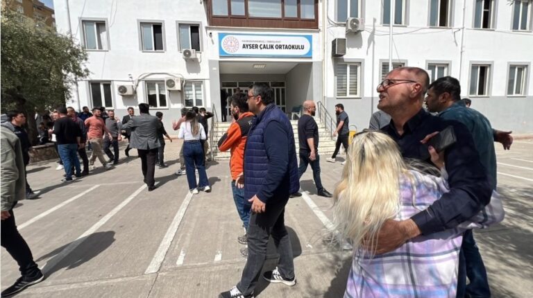 Un alumno de 14 años mata a cuatro personas y hiere a 20 en un colegio de Turquía