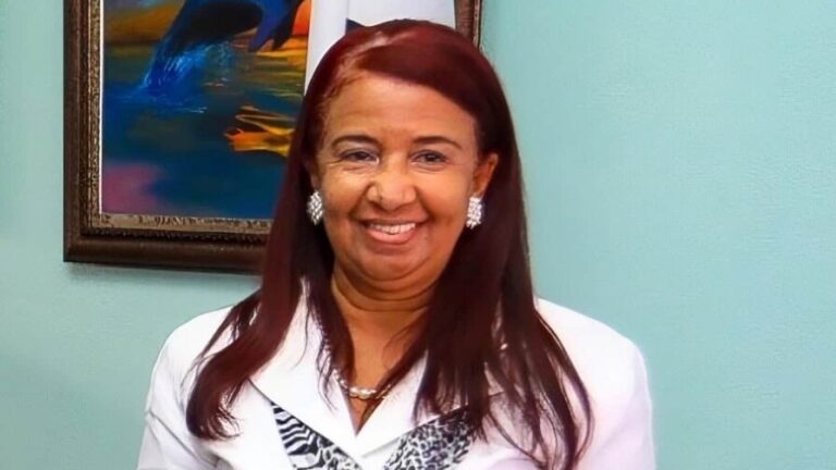 Abinader pensiona con RD$90,000 a exdirectora del Acuario tras escándalo de irregularidades
