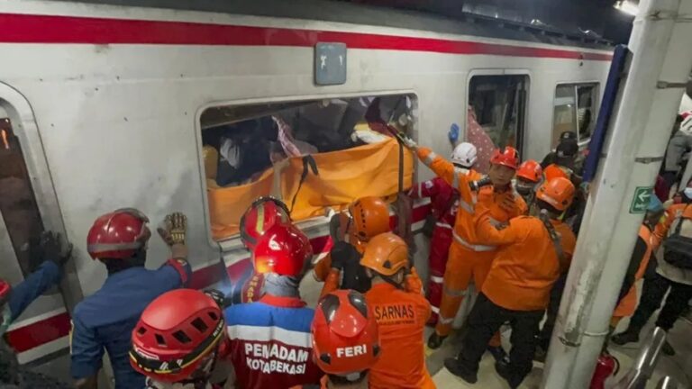 Al menos cuatro muertos en el segundo accidente ferroviario en cuatro días en Indonesia