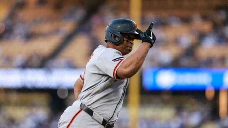 Devers, Adames impulsan a Gigantes sobre Dodgers en el primero de la serie en L.A.
