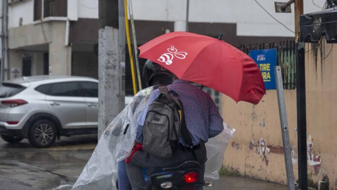 clima-en-rd-se-esperan-lluvias-mas-intensas-desde-el-mediodia-32538ad5-focus-0-0-896-504